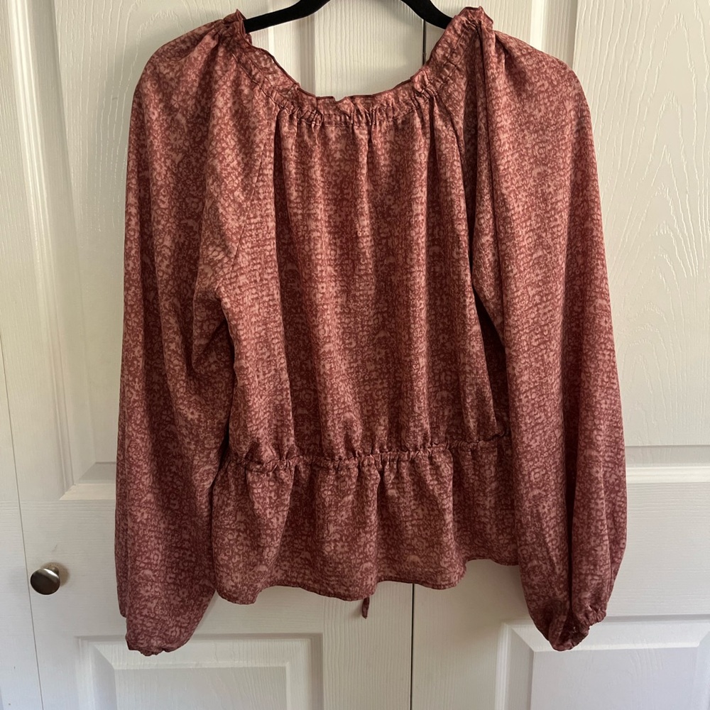 Universal Thread Ruffled Pink Top Medium - image 5